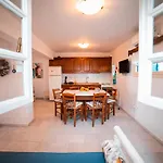 Appartamento Kastraki Family House